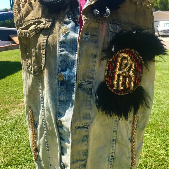 Glam squad by Amy Jane boutique vest - Picture 2 of 5